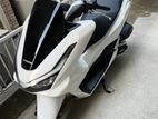 Honda PCX 2025