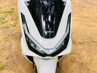 Honda PCX 2025