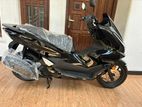 Honda PCX 2025