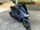 Honda PCX 2025