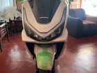 Honda PCX 2025