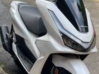 Honda PCX 2025