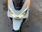 Honda PCX 2025