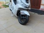 Honda PCX 2025