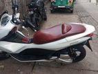 Honda PCX160 2016
