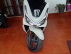 Honda PCX160 2025