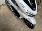 Honda PCX160 2025