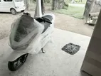 Honda PCX160 2025
