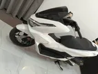 Honda PCX160 2025