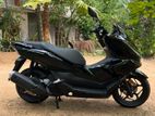 Honda PCX160 2025