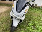 Honda PCX160 2025