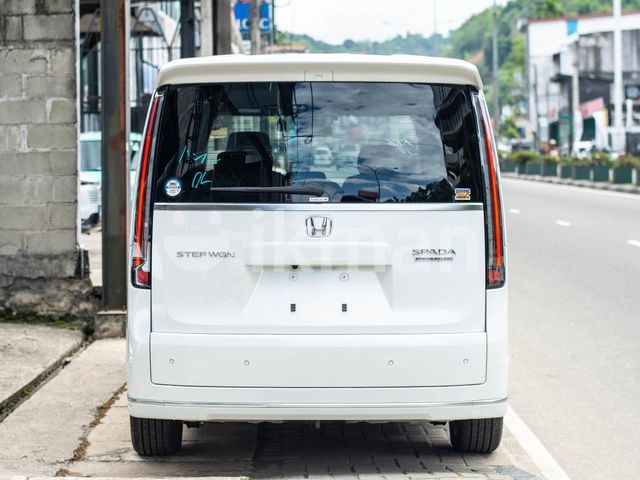 Honda Step Wagon 2024 photo 2
