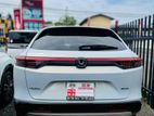 Honda Vezel premium 2025