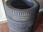 Honda Vezel RU3 Tire Set (215/55/17)