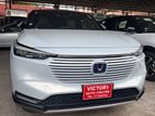 Honda Vezel Z play moon roof 2024