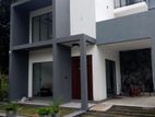 House and Building Construction ගම්පහ