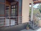 House First Floor for Rent – Kiribathkumbura