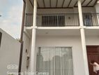House for lease in Nugegoda(upstaire house)