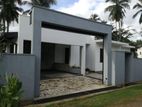 House for Rent in Alawwa
