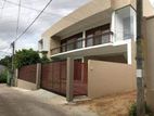 House for Rent in Battaramulla - First Floor