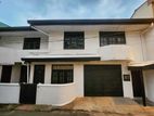 HOUSE FOR RENT IN COLOMBO 4 ( FILE NUMBER 3143B )SEASIDE