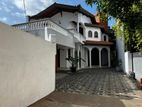HOUSE FOR RENT IN COLOMBO 5 (FILE NUMBER 560B/2)THIMBIRIGASYAYA ROAD