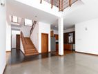 House for Rent in Colombo 5 - PDH256