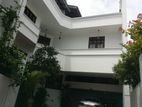 HOUSE FOR RENT IN COLOMBO 7 ( FILE NO 810B )