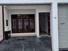 HOUSE FOR RENT IN COLOMBO 8 ( FILE NO.2990B )