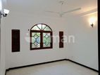 House for Rent in Pelawatta (5304 B)in Akuregoda Road