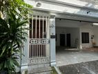 House For Rent Near Ladiea College Flower road Colombo 03 [ 1600C ]
