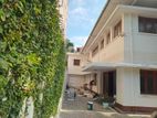 House For Rent With 11 Parkings Off Galle Road Colombo 04 [ 2170C ]