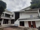 House for Sale at Don Carlolis Road off Jawatta Colombo 05 - EH332