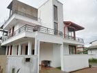 House | For Sale Athurugiriya - Reference H4444