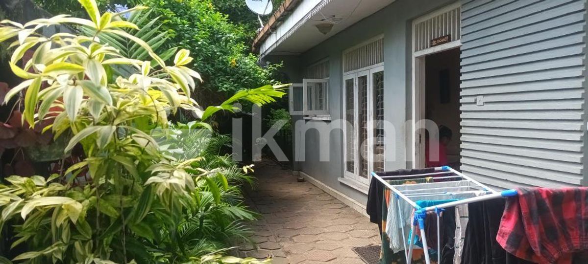 House for Sale Dehiwala ( Galvhara Road) ikman