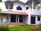 House For Sale in - 1 km Away From Kurunegala Highway නගරයට කි.මී 3යි