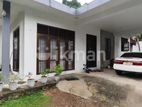 House For Sale In Athurugiriya