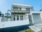 House for Sale in Athurugiriya