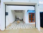 House for Sale in Athurugiriya