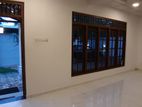 House for sale in athurugiriya. Hs-462