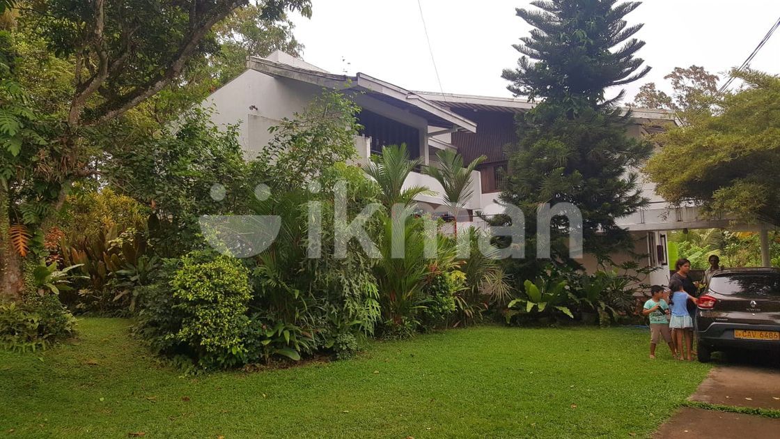 House for Sale In Battaramulla ikman