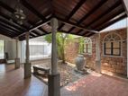 House For Sale In Battaramulla - Pelewatte / 4 Bedrooms 4000 sq ft