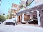 House for Sale in Battramulla (C7-10117)