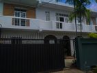 House for Sale in Boralesgamuwa ( File No 2066 B )