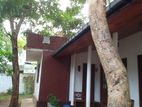 House for Sale in Boralesgamuwa ( File Number 2714 B )