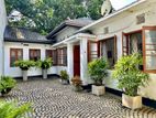 House for Sale in Colombo 5 ( FILE NUMBER 2421B)