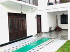 House For Sale in Halpita