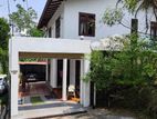 House for sale in Hokandara.