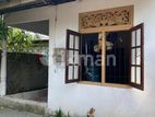 House for sale in Ja-ela