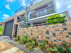 House For Sale in Kahatuduwa